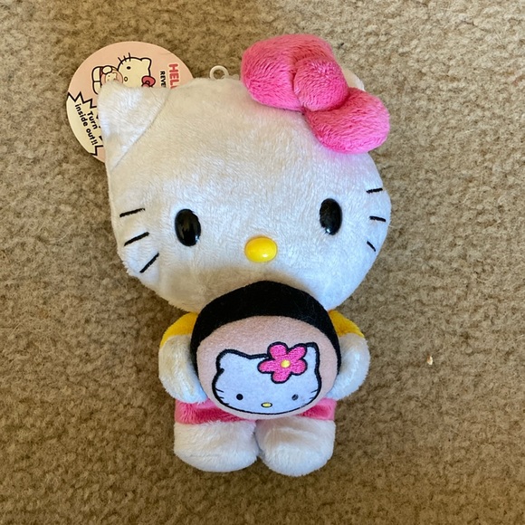 Hello Kitty reversible plush - Picture 1 of 5